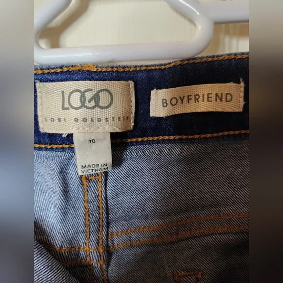 LOGO by Lori Goldstein Dark Blue Boyfriend Jeans. Size 10. NWT - Picture 5 of 9